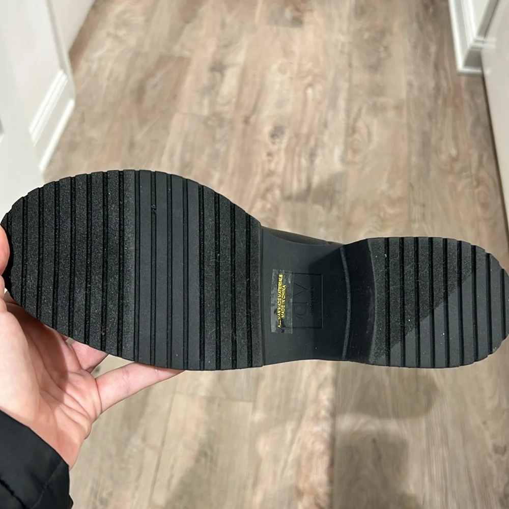 Brand new dolce vita heeled chelsea boots - Picture 4 of 5